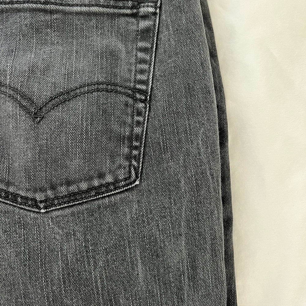 ❌SOLD❌ LEVI STRAUSS & CO 514 dark grey regular fit men’s jeans W 36 L 32 - Picture 8 of 9